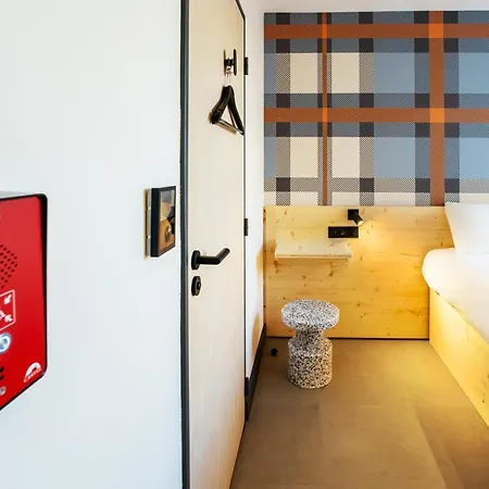 Hotel Easyhotel Euromed